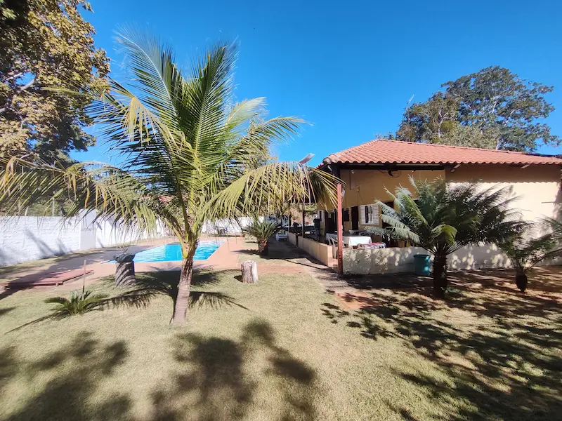 Casa Itacaiú — Vista geral com piscina e jardim